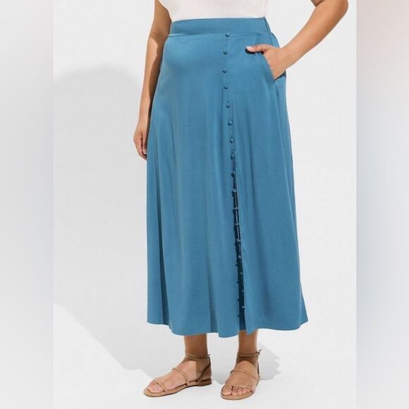 torrid Maxi Stretch Challis Button Slit Skirt Size 2X NWT - Picture 3 of 8